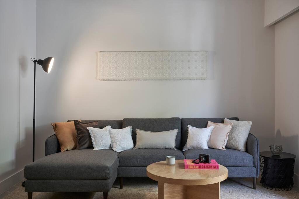 Sleeping With The Ancient Gods In Koukaki Apartment Athens Ngoại thất bức ảnh