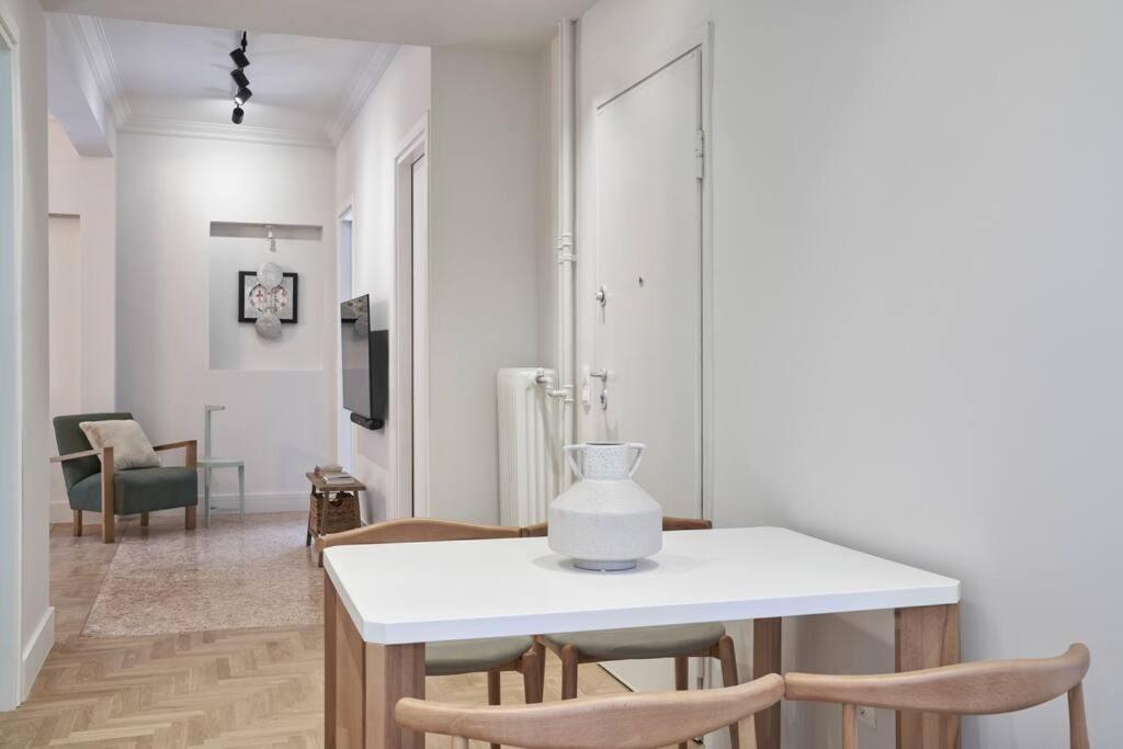 Sleeping With The Ancient Gods In Koukaki Apartment Athens Ngoại thất bức ảnh